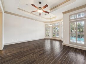 7 Club Oak Court, Kingwood TX 77339