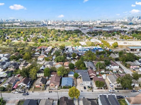 2522 Lidstone Street, Houston TX 77023