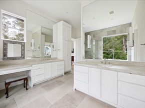 7 Hedwig Shadows Drive, Houston TX 77024