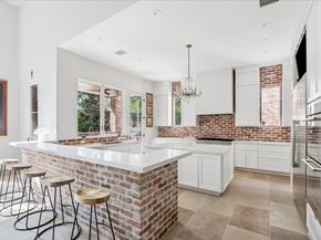 7 Hedwig Shadows Drive, Houston TX 77024