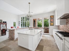 7 Hedwig Shadows Drive, Houston TX 77024