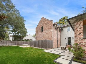 7 Hedwig Shadows Drive, Houston TX 77024