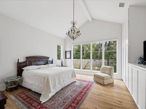 7 Hedwig Shadows Drive, Houston TX 77024