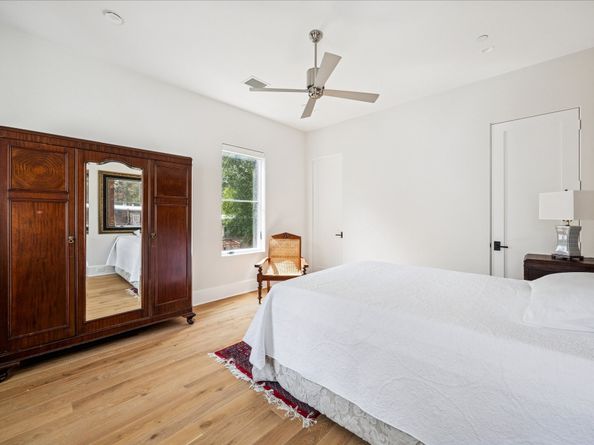 7 Hedwig Shadows Drive, Houston TX 77024