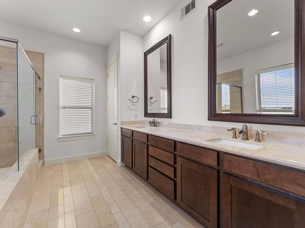 2202 Lakeshore Edge Drive, Houston TX 77080