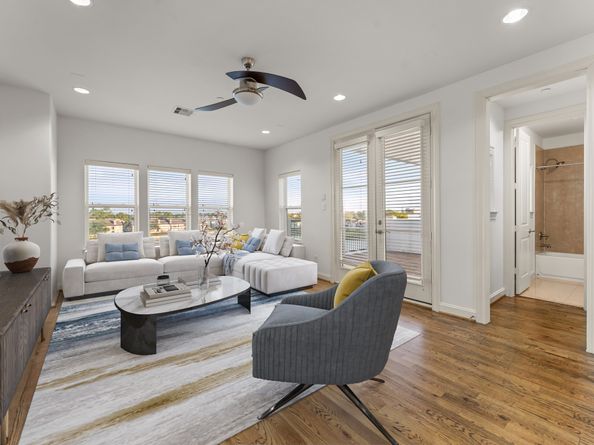 2202 Lakeshore Edge Drive, Houston TX 77080