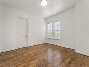 2202 Lakeshore Edge Drive, Houston TX 77080