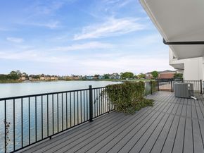 2202 Lakeshore Edge Drive, Houston TX 77080