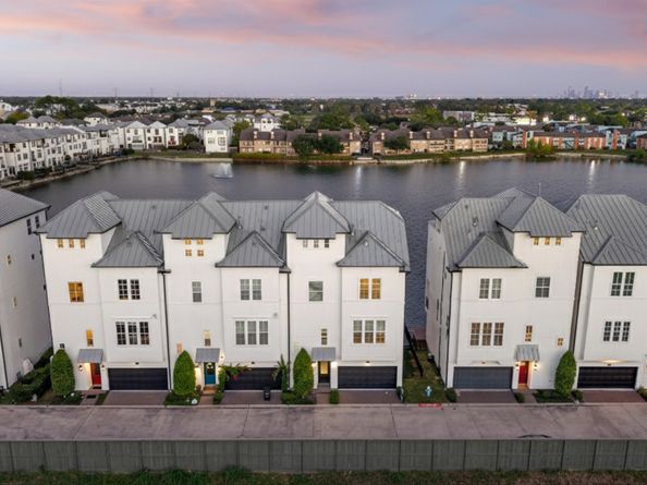 2202 Lakeshore Edge Drive, Houston TX 77080