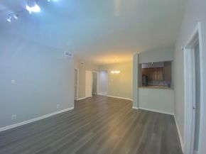 2209 S Braeswood Boulevard 33F, Houston TX 77030