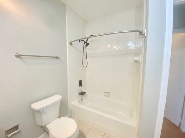 2209 S Braeswood Boulevard 33F, Houston TX 77030