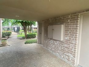 2209 S Braeswood Boulevard 33F, Houston TX 77030