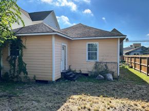 217 N Everton Street, Houston TX 77003