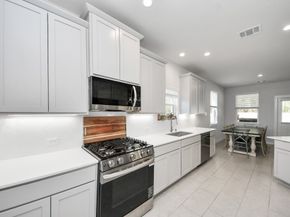 297 Gallant Fox Way, New Caney TX 77357