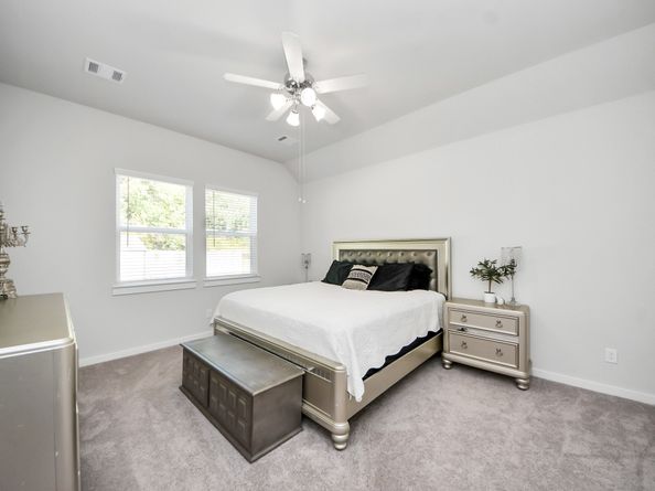 297 Gallant Fox Way, New Caney TX 77357