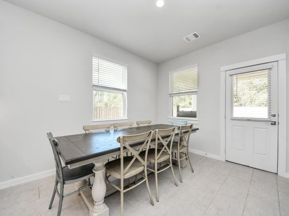 297 Gallant Fox Way, New Caney TX 77357