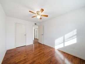 11002 Hammerly Boulevard 27, Houston TX 77043