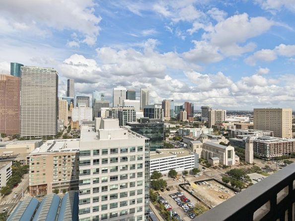 2016 Main Street 2507, Houston TX 77002