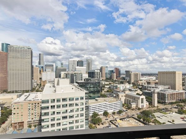 2016 Main Street 2507, Houston TX 77002