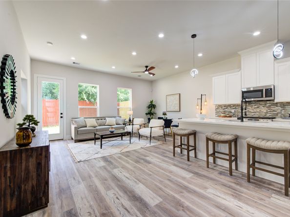 890 Paul Quinn Street, Houston TX 77091