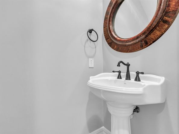 1408 Alabama Street, Houston TX 77004