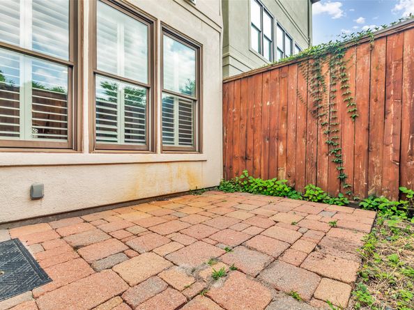 1408 Alabama Street, Houston TX 77004