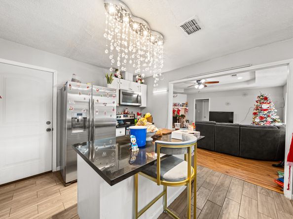 6206 Westbranch Drive, Houston TX 77072