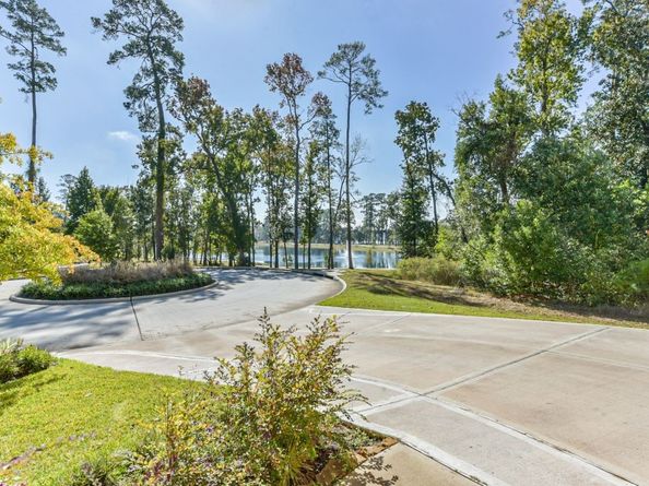 126 Keechie Creek Court, Conroe TX 77304