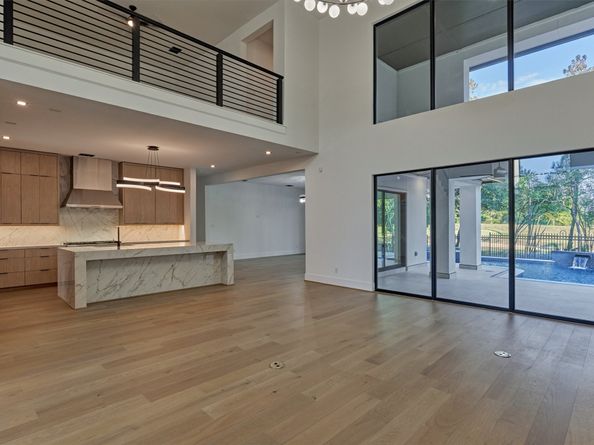 18 Squire Creek Way, Spring TX 77389