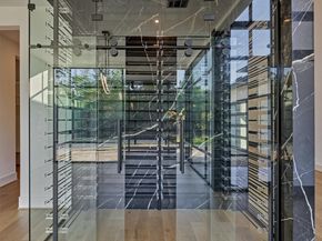 18 Squire Creek Way, Spring TX 77389