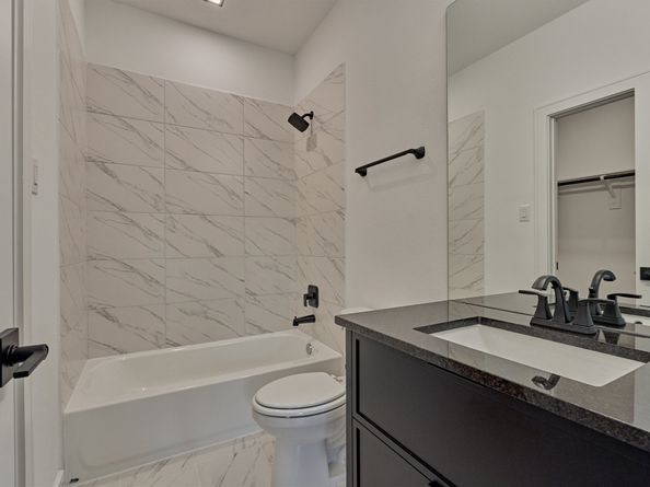 18 Squire Creek Way, Spring TX 77389