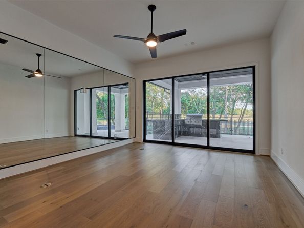 18 Squire Creek Way, Spring TX 77389