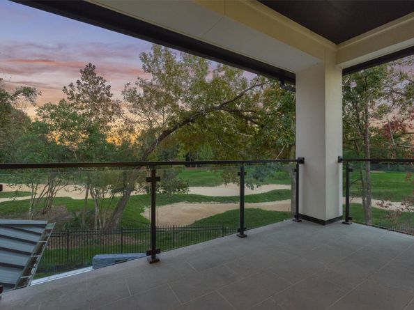 18 Squire Creek Way, Spring TX 77389