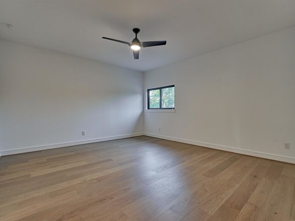 18 Squire Creek Way, Spring TX 77389