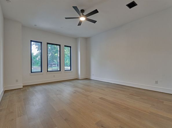 18 Squire Creek Way, Spring TX 77389