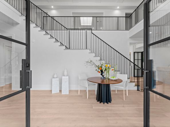 3653 Chevy Chase Drive, Houston TX 77019