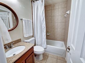 30 N Scribewood Circle, The Woodlands TX 77382