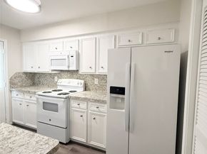 1477 Springrock Lane 12, Houston TX 77055