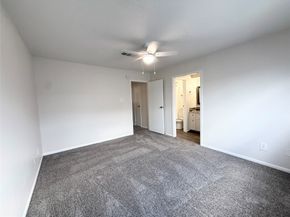 1477 Springrock Lane 12, Houston TX 77055