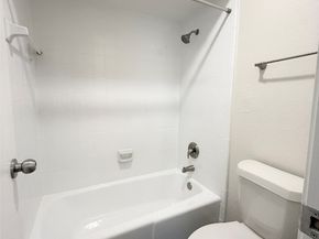 1477 Springrock Lane 12, Houston TX 77055