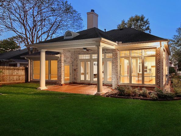 59 W Palmer Bend, The Woodlands TX 77381