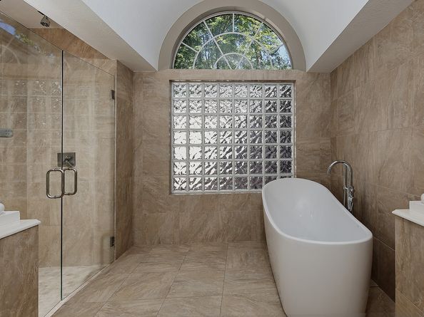 59 W Palmer Bend, The Woodlands TX 77381