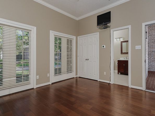 59 W Palmer Bend, The Woodlands TX 77381