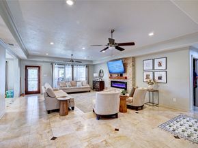 2012 Forest Hill Boulevard, Houston TX 77023