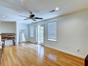 2012 Forest Hill Boulevard, Houston TX 77023