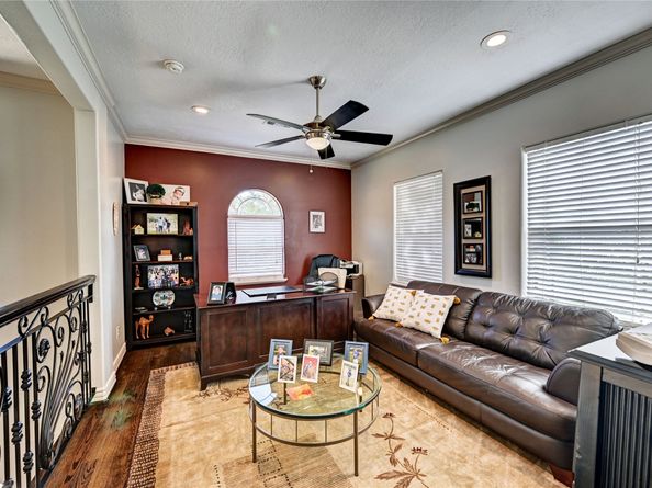 2012 Forest Hill Boulevard, Houston TX 77023