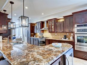 2012 Forest Hill Boulevard, Houston TX 77023