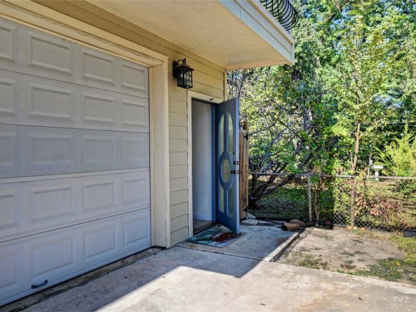 2012 Forest Hill Boulevard, Houston TX 77023