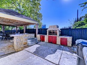 2012 Forest Hill Boulevard, Houston TX 77023