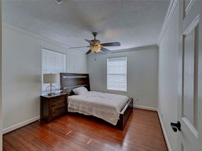 2012 Forest Hill Boulevard, Houston TX 77023